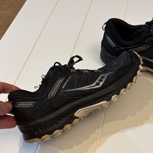 Saucony Excursion Tri 3 Trainers! Women’s 8